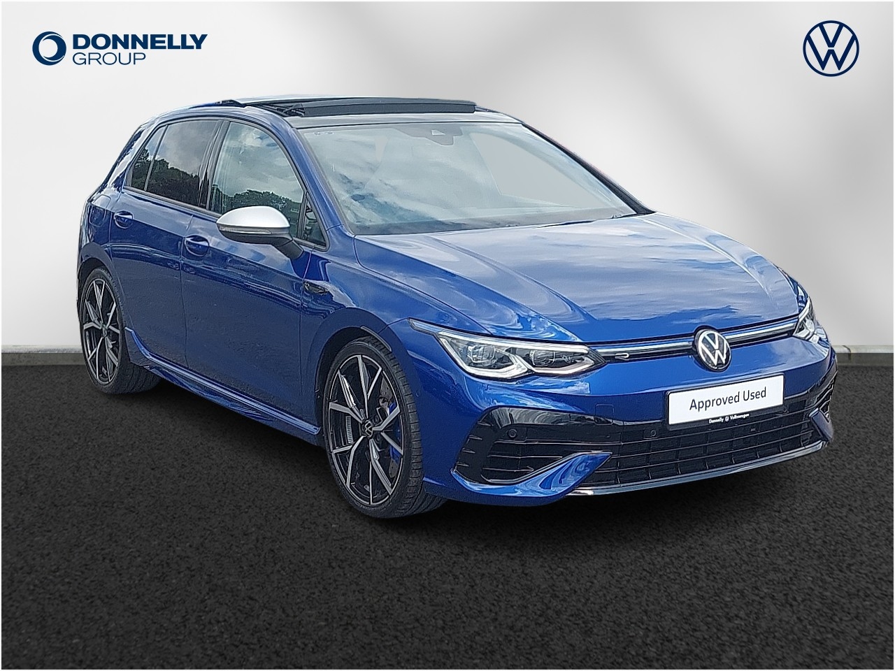 Main listing image - Volkswagen Golf R