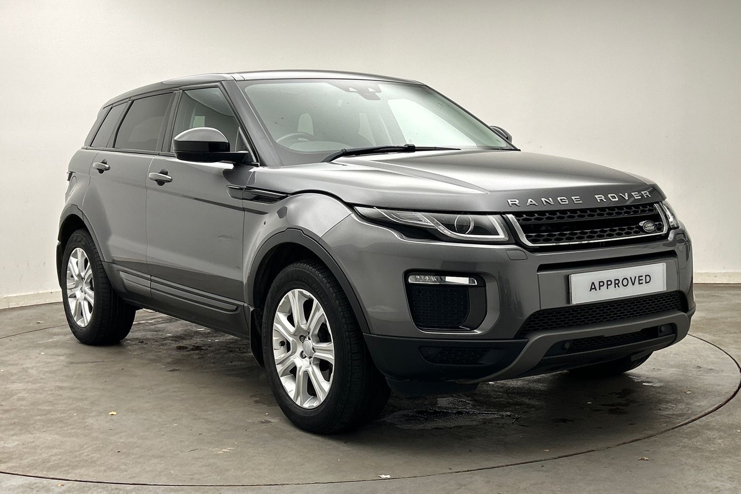 Main listing image - Land Rover Range Rover Evoque