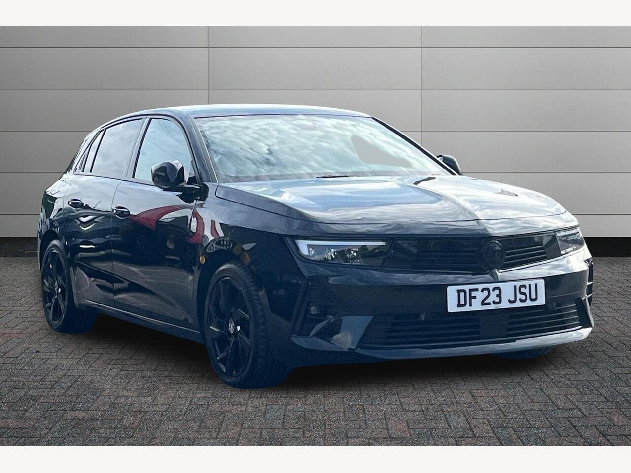 Main listing image - Vauxhall Astra