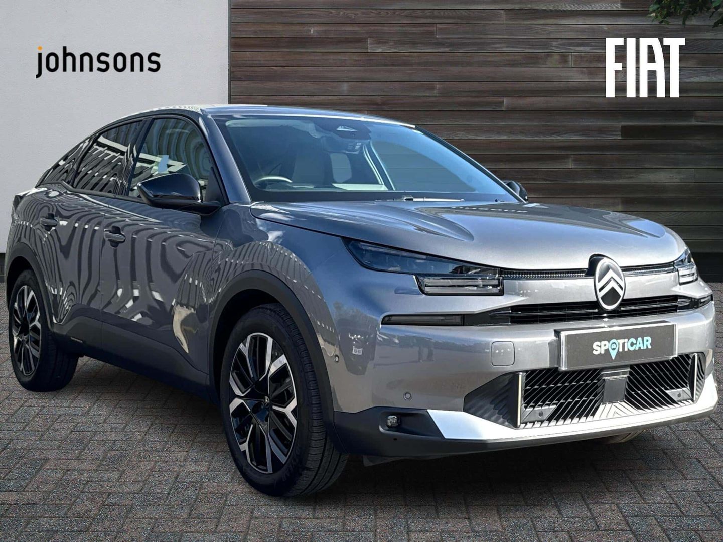 Main listing image - Citroen C4
