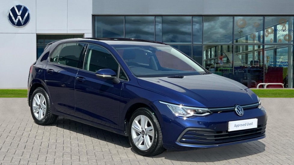 Main listing image - Volkswagen Golf