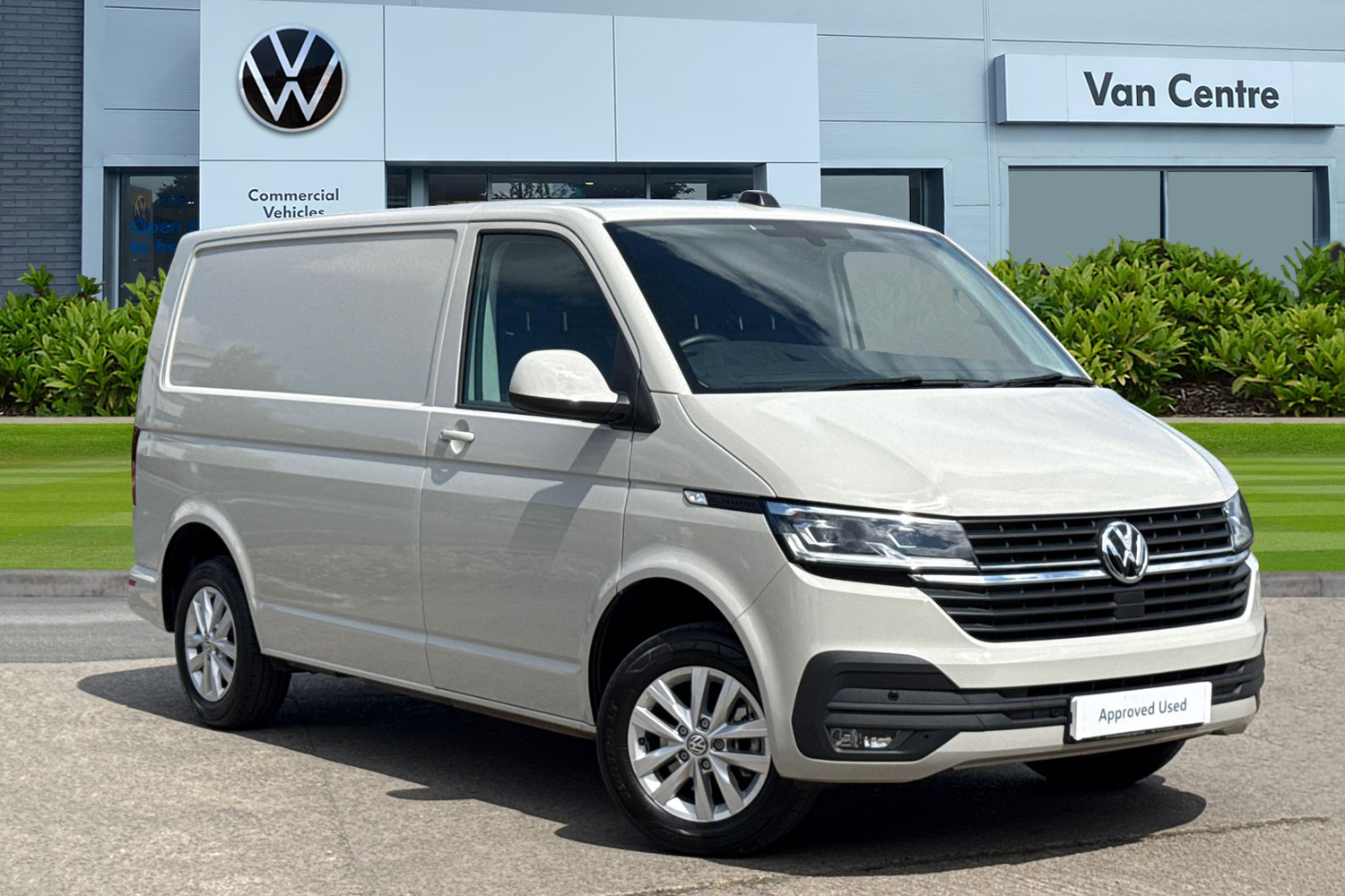Main listing image - Volkswagen Transporter
