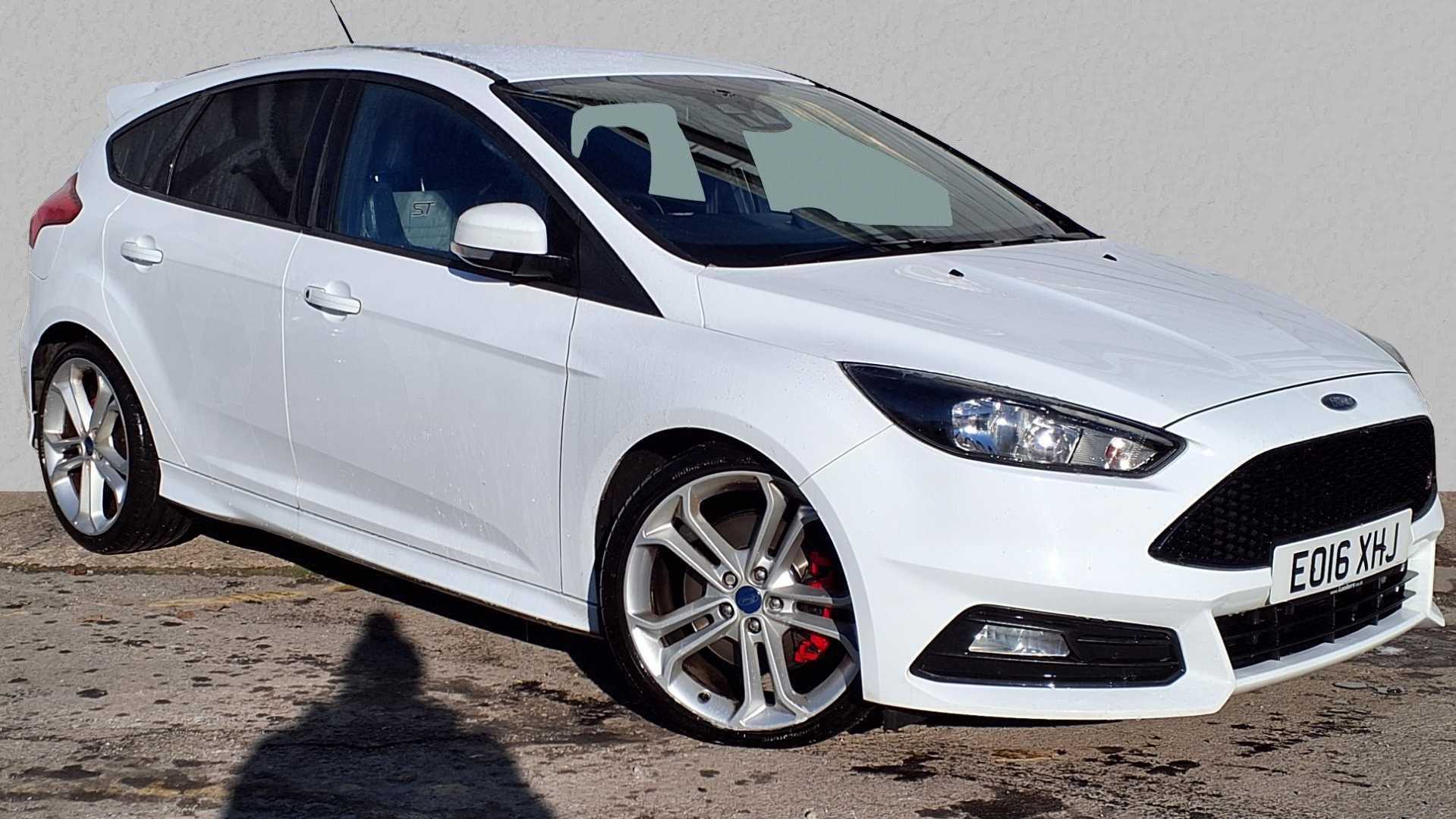 Main listing image - Ford Focus ST