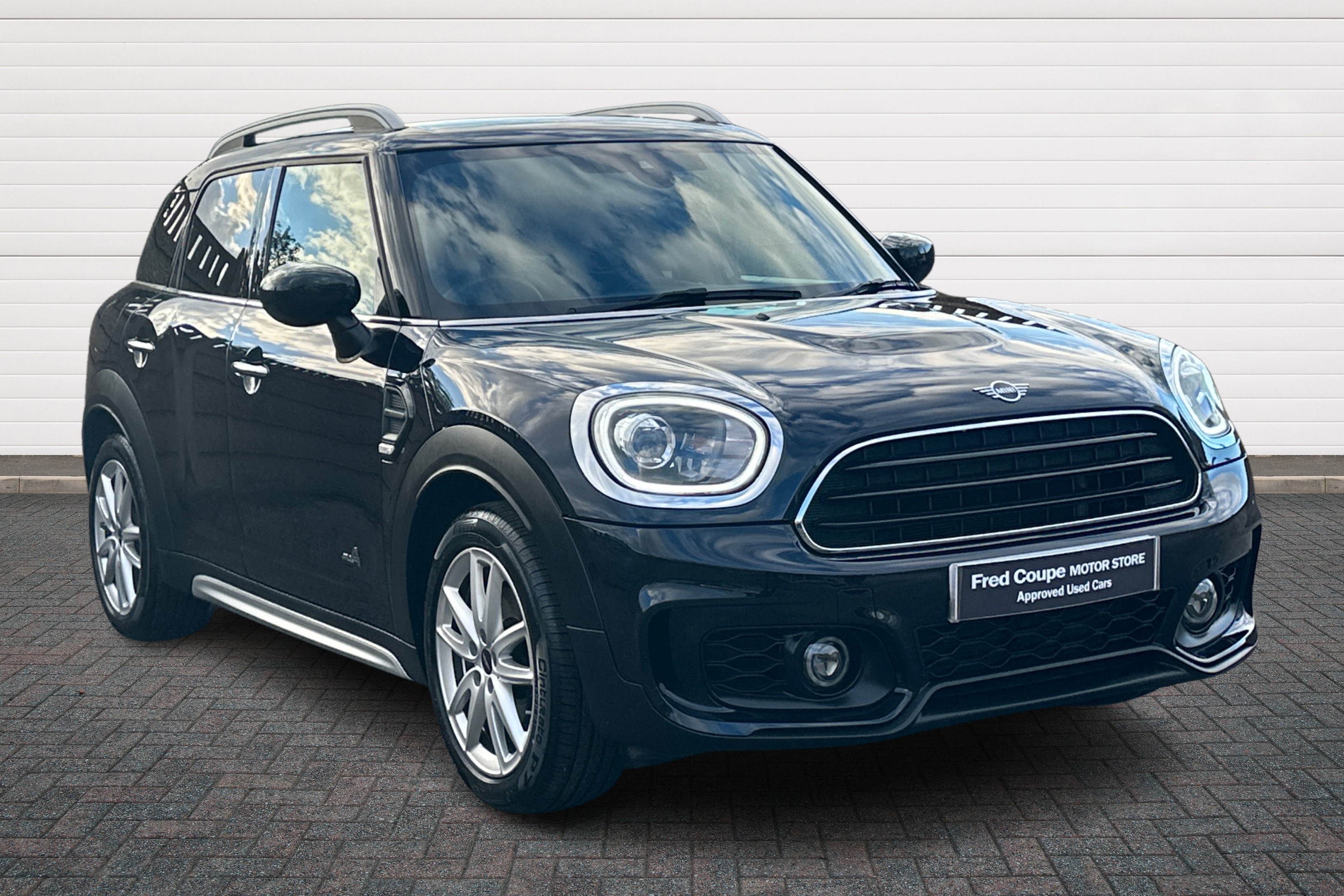 Main listing image - MINI Countryman