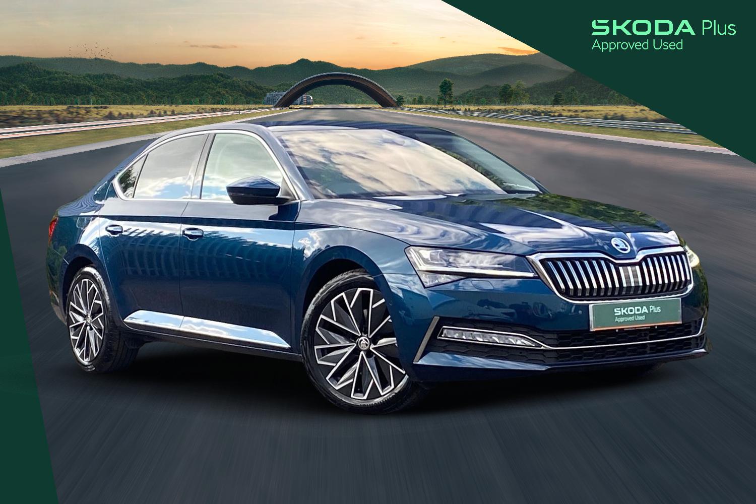 Main listing image - Skoda Superb