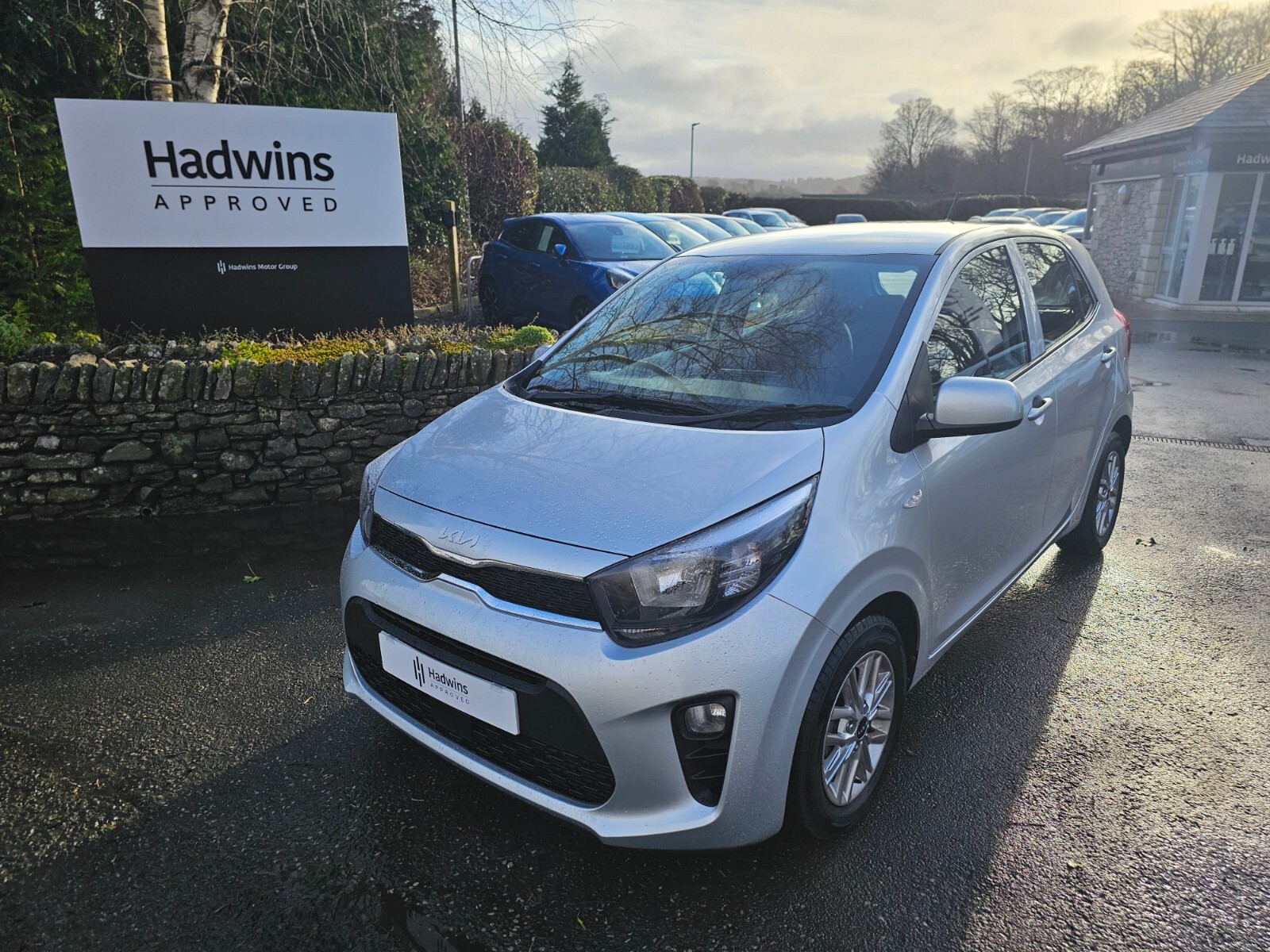 Main listing image - Kia Picanto