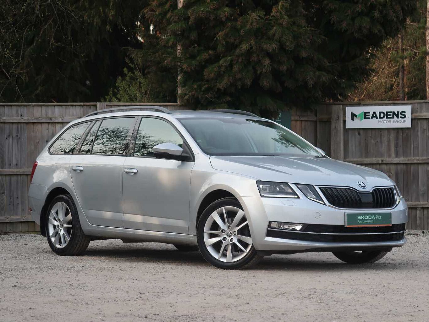 Main listing image - Skoda Octavia Estate