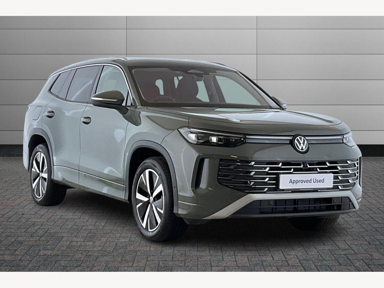 Main listing image - Volkswagen Tayron