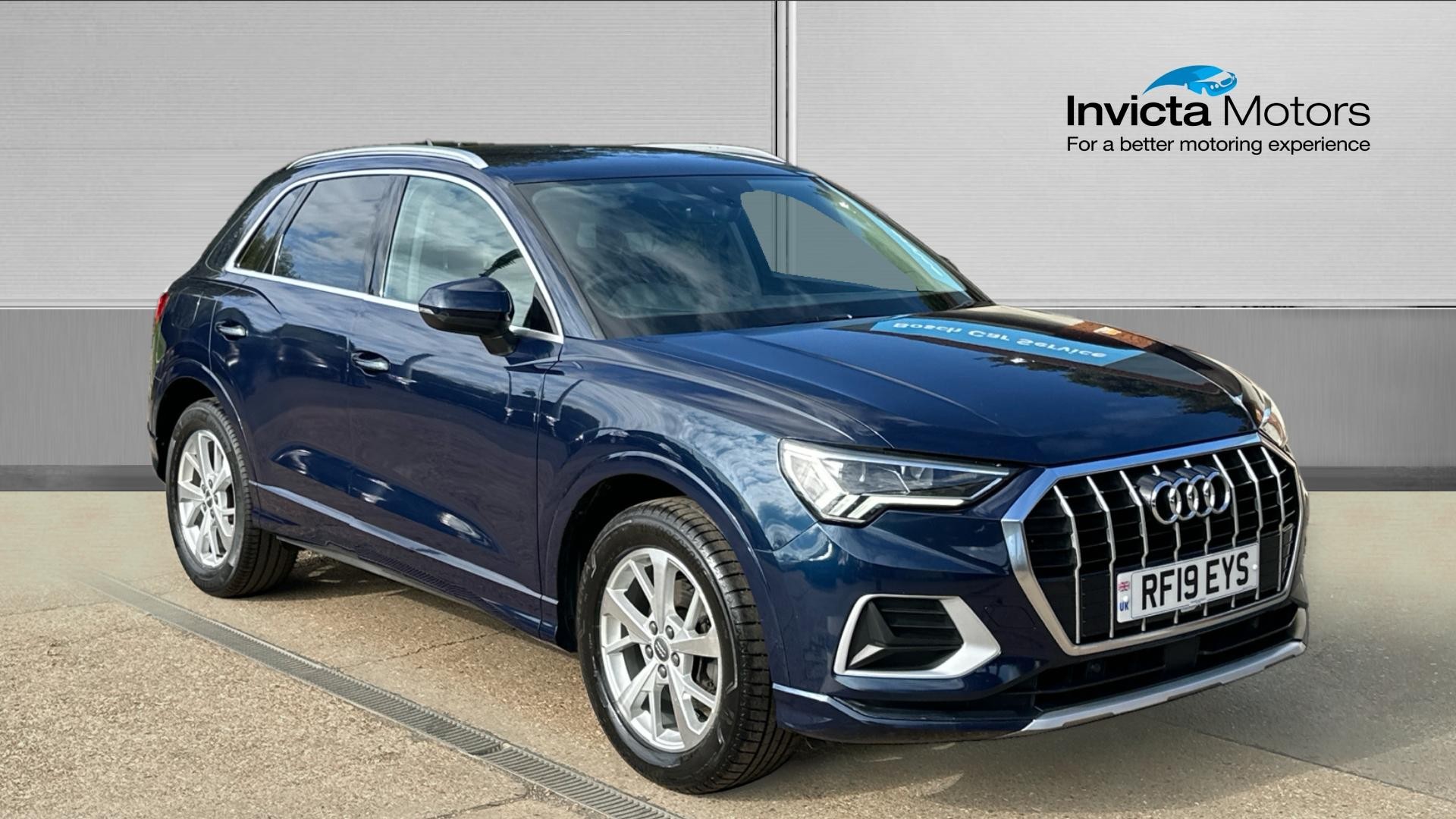 Main listing image - Audi Q3