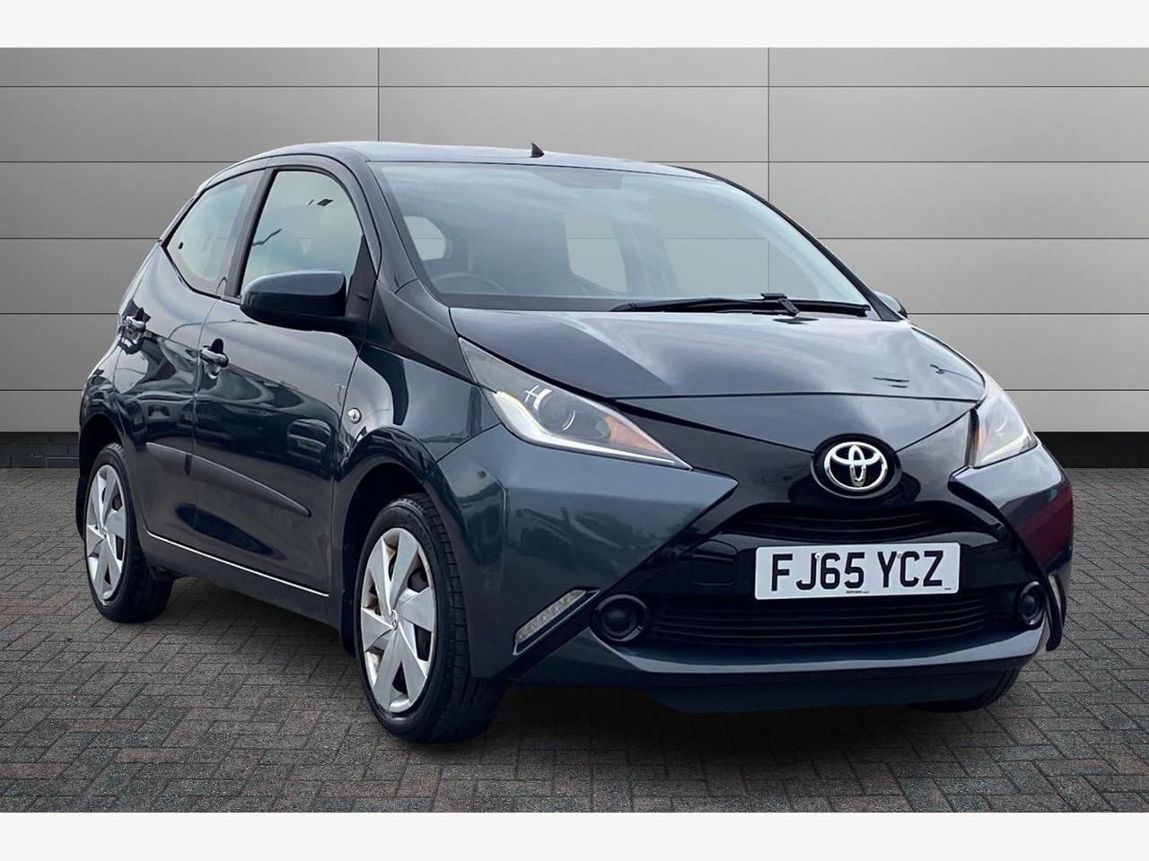 Main listing image - Toyota Aygo