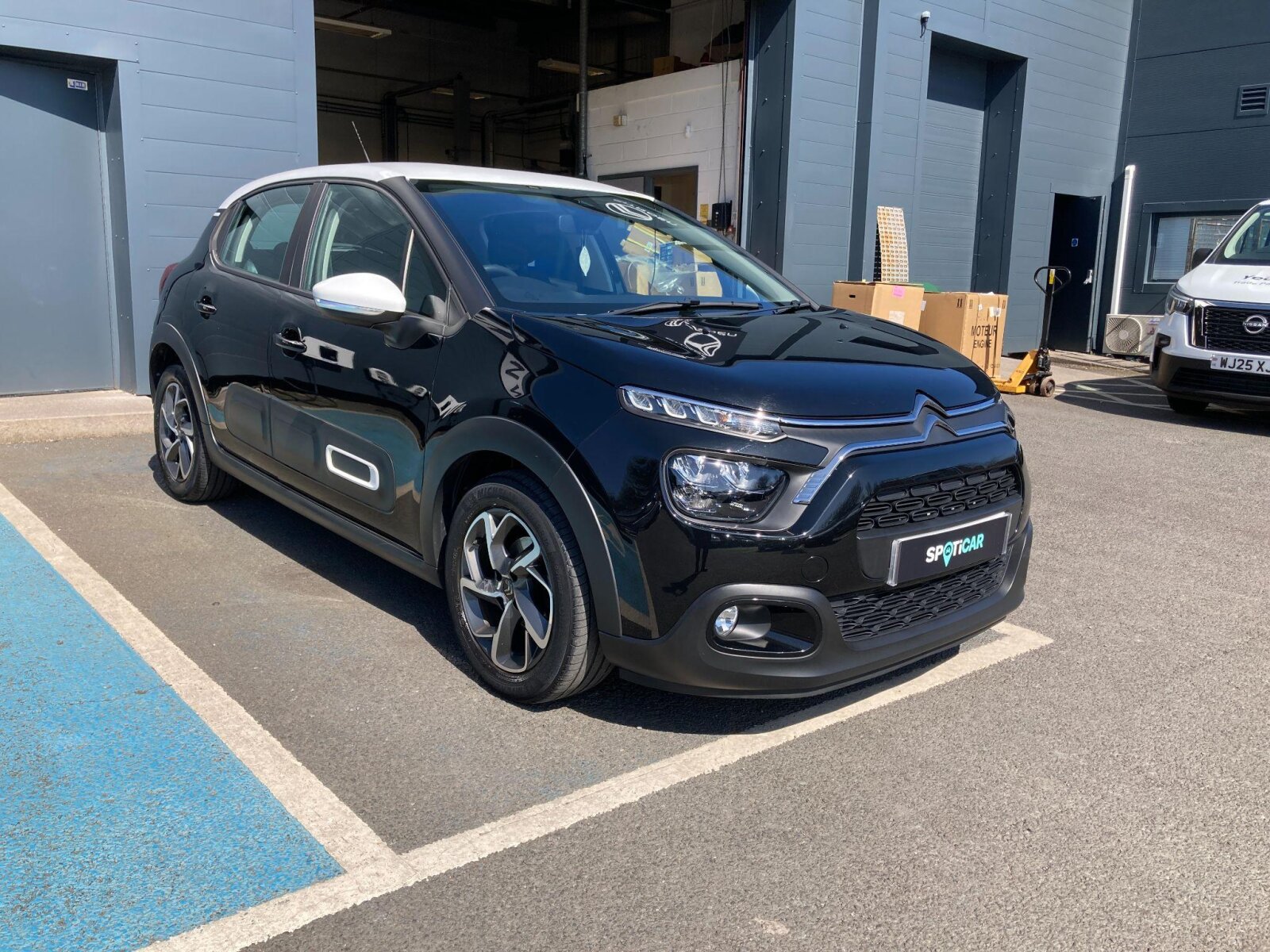 Main listing image - Citroen C3
