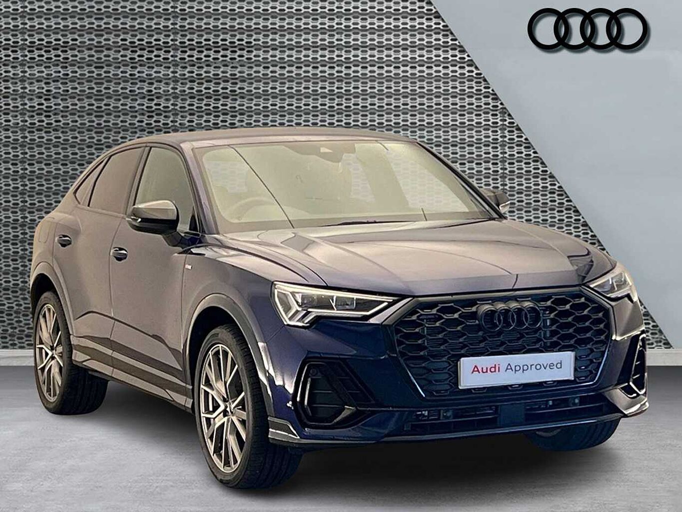 Main listing image - Audi Q3