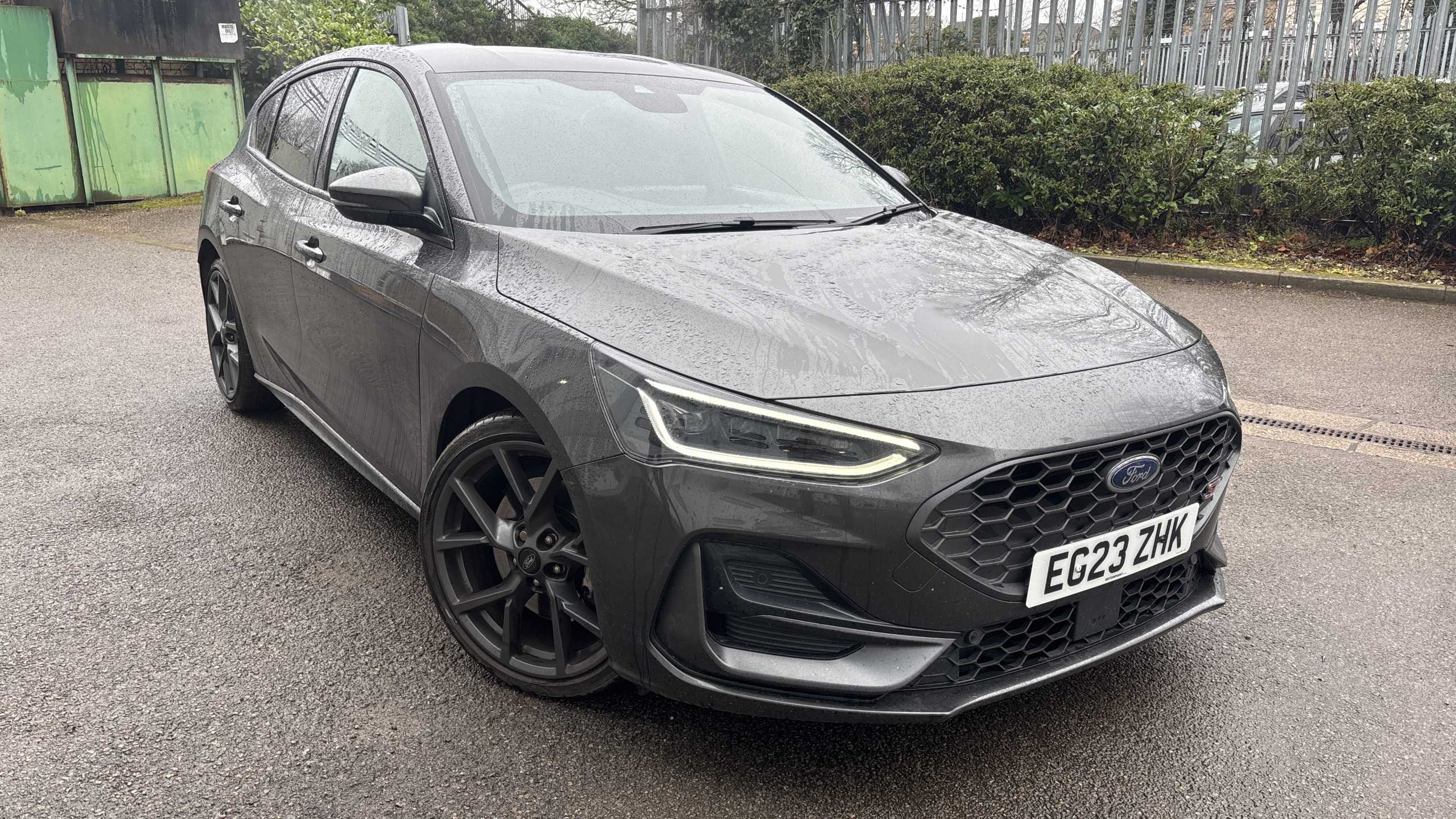 Main listing image - Ford Focus ST