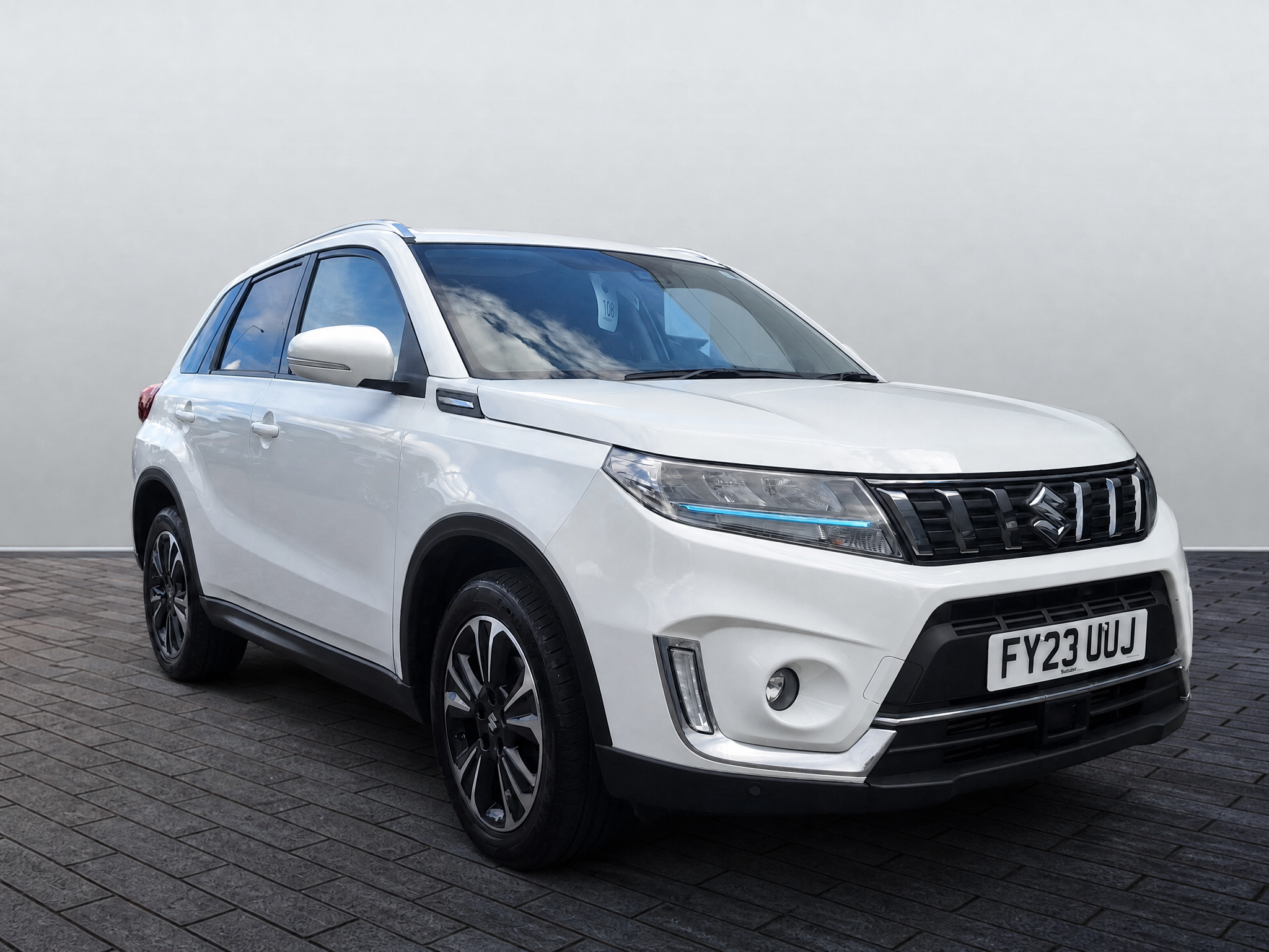 Main listing image - Suzuki Vitara