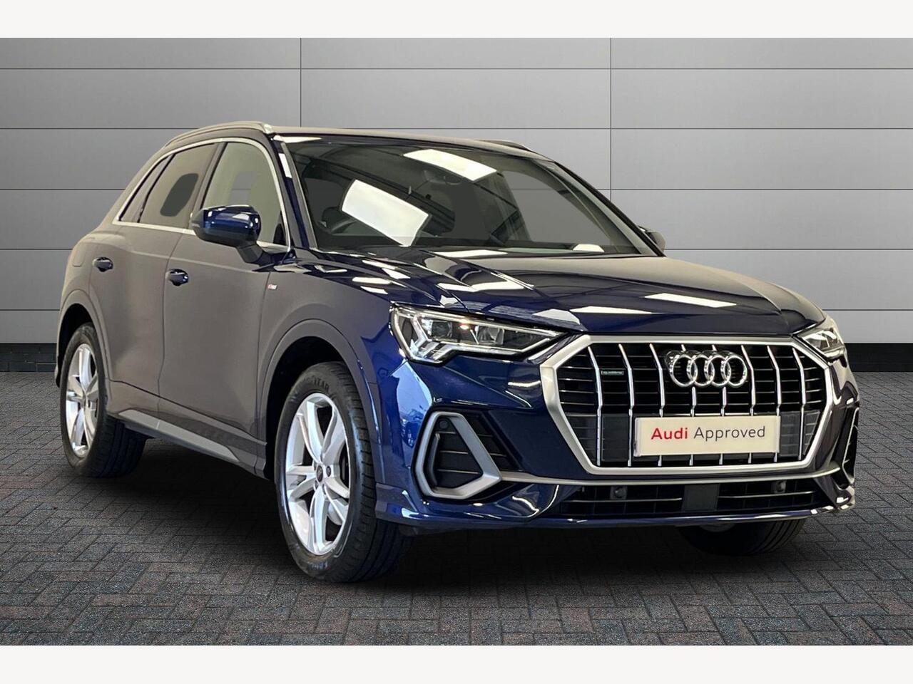 Main listing image - Audi Q3