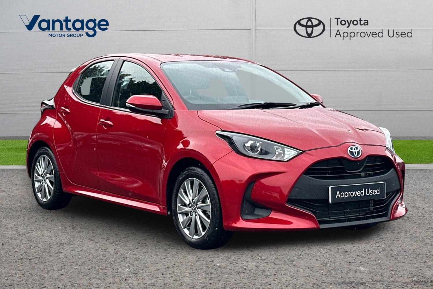 Main listing image - Toyota Yaris
