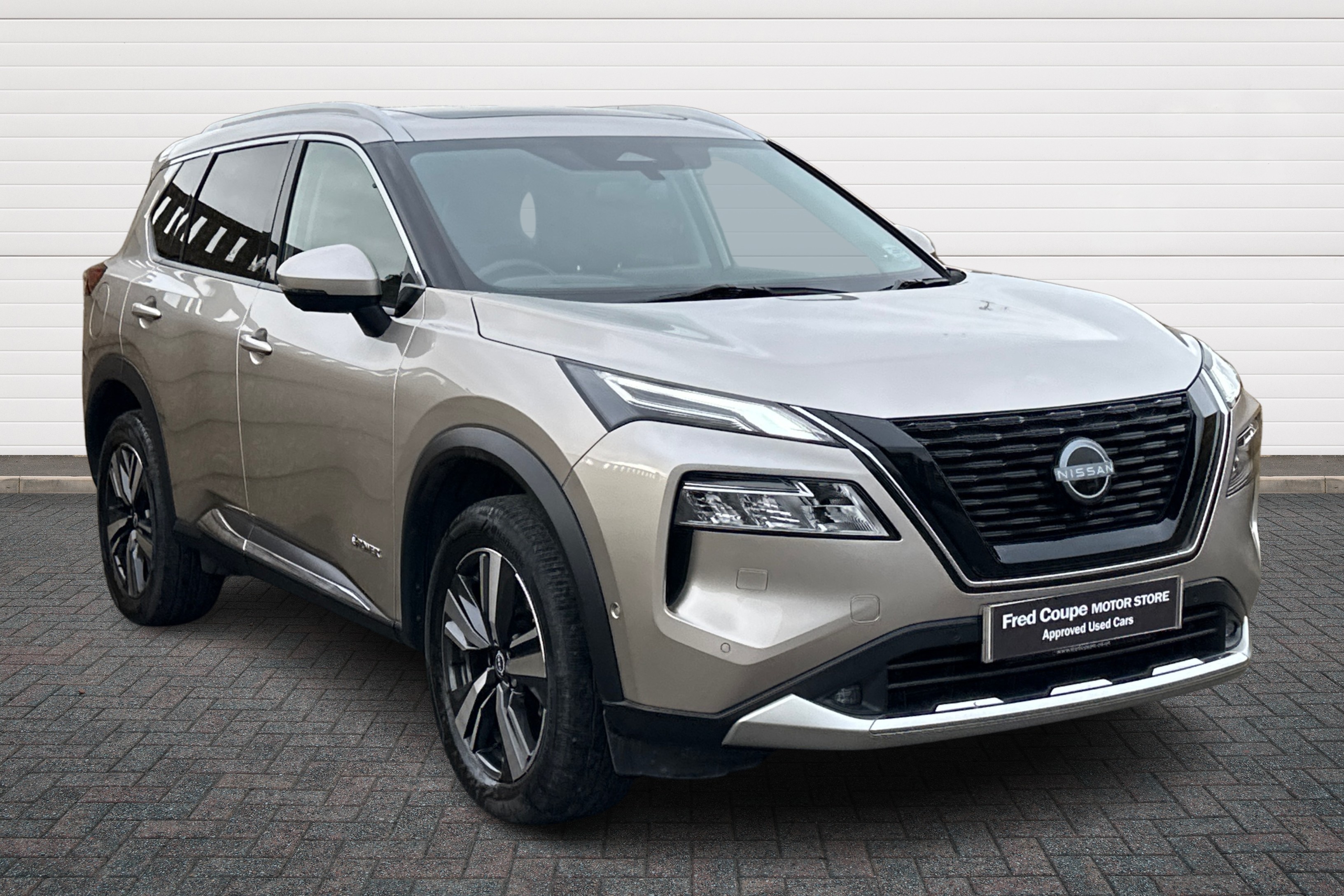 Main listing image - Nissan X-Trail