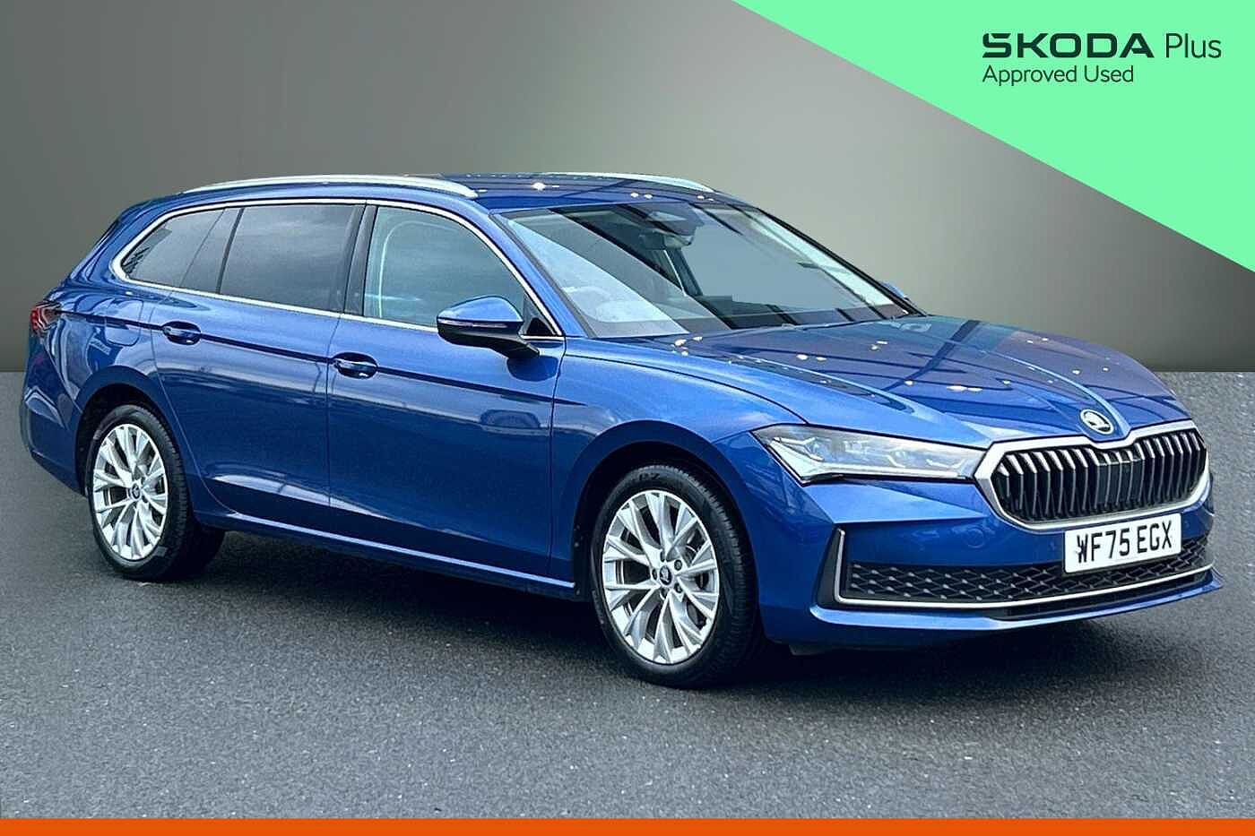Main listing image - Skoda Superb Estate