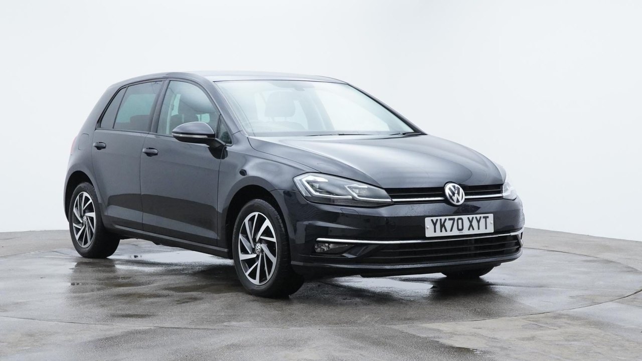 Main listing image - Volkswagen Golf