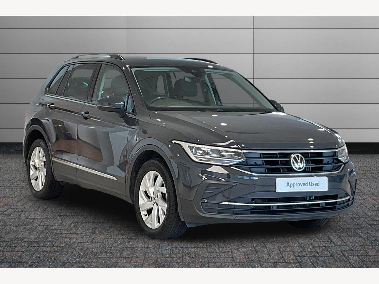 Main listing image - Volkswagen Tiguan