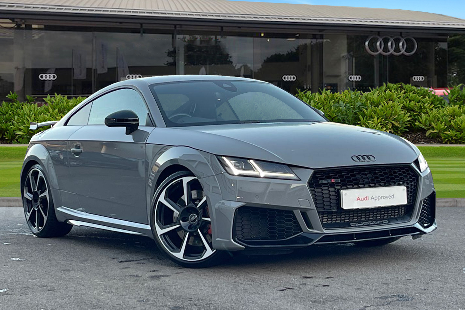 Main listing image - Audi TT RS