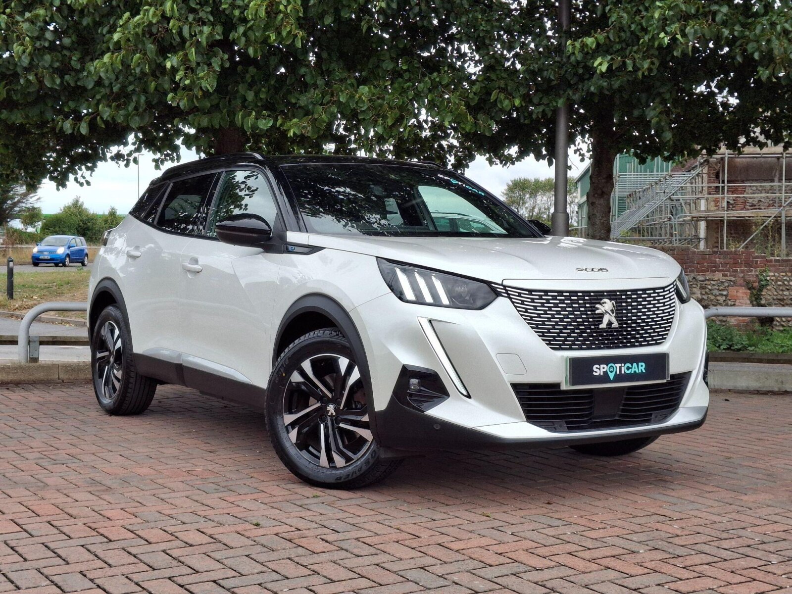 Main listing image - Peugeot e-2008