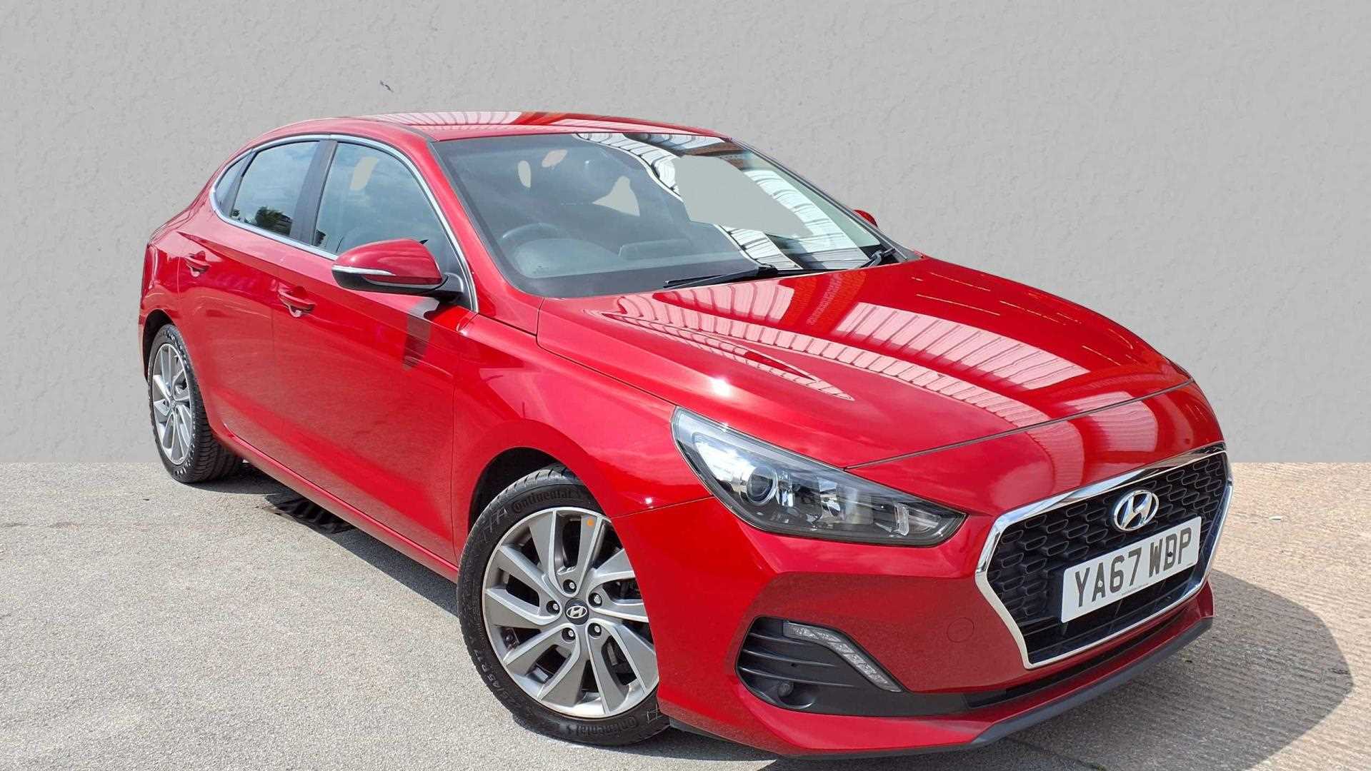 Main listing image - Hyundai i30 Fastback