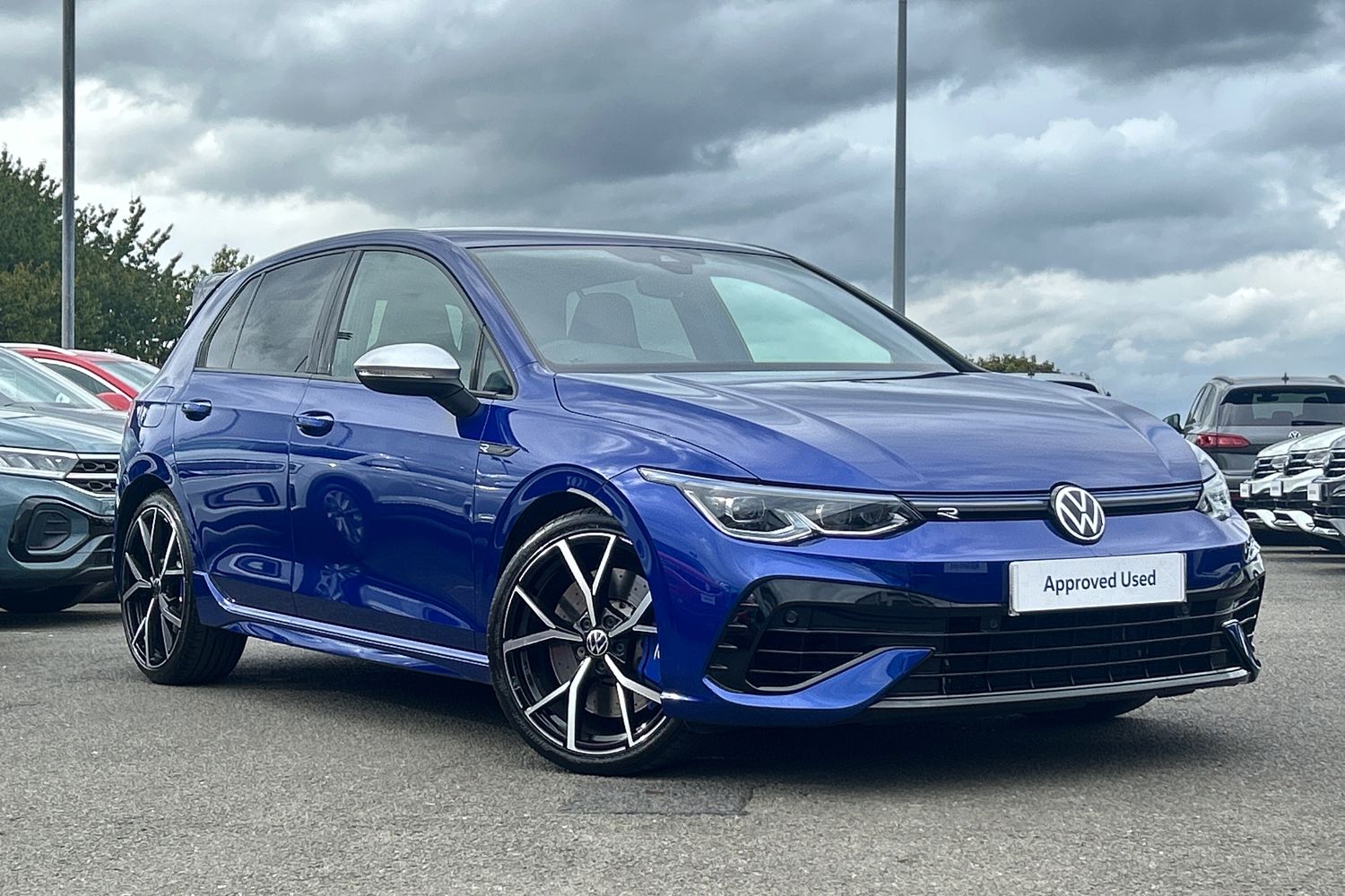 Main listing image - Volkswagen Golf R