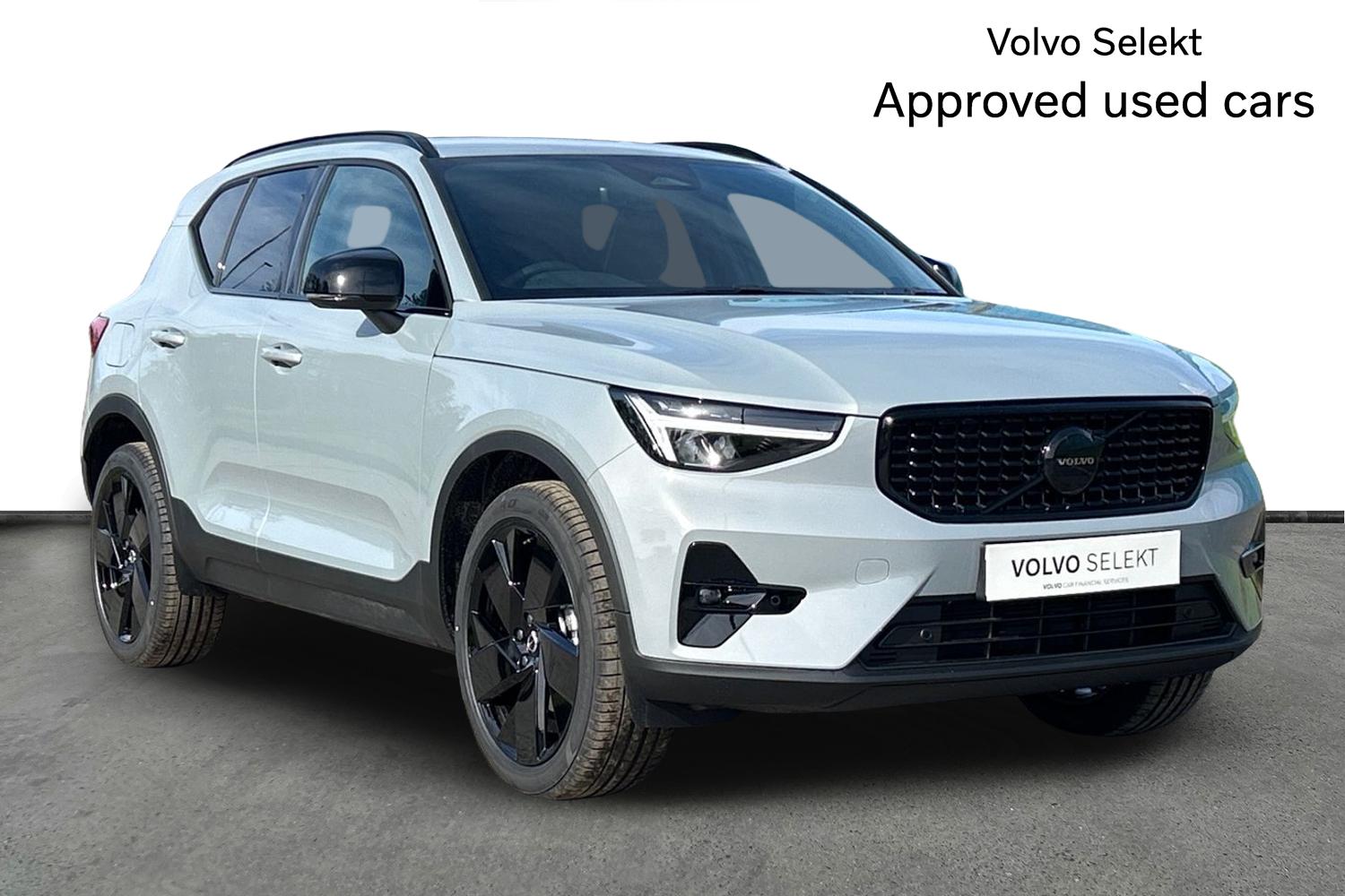 Main listing image - Volvo XC40