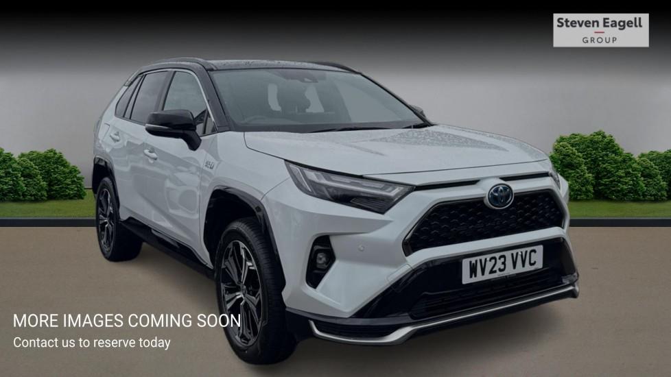 Main listing image - Toyota RAV4