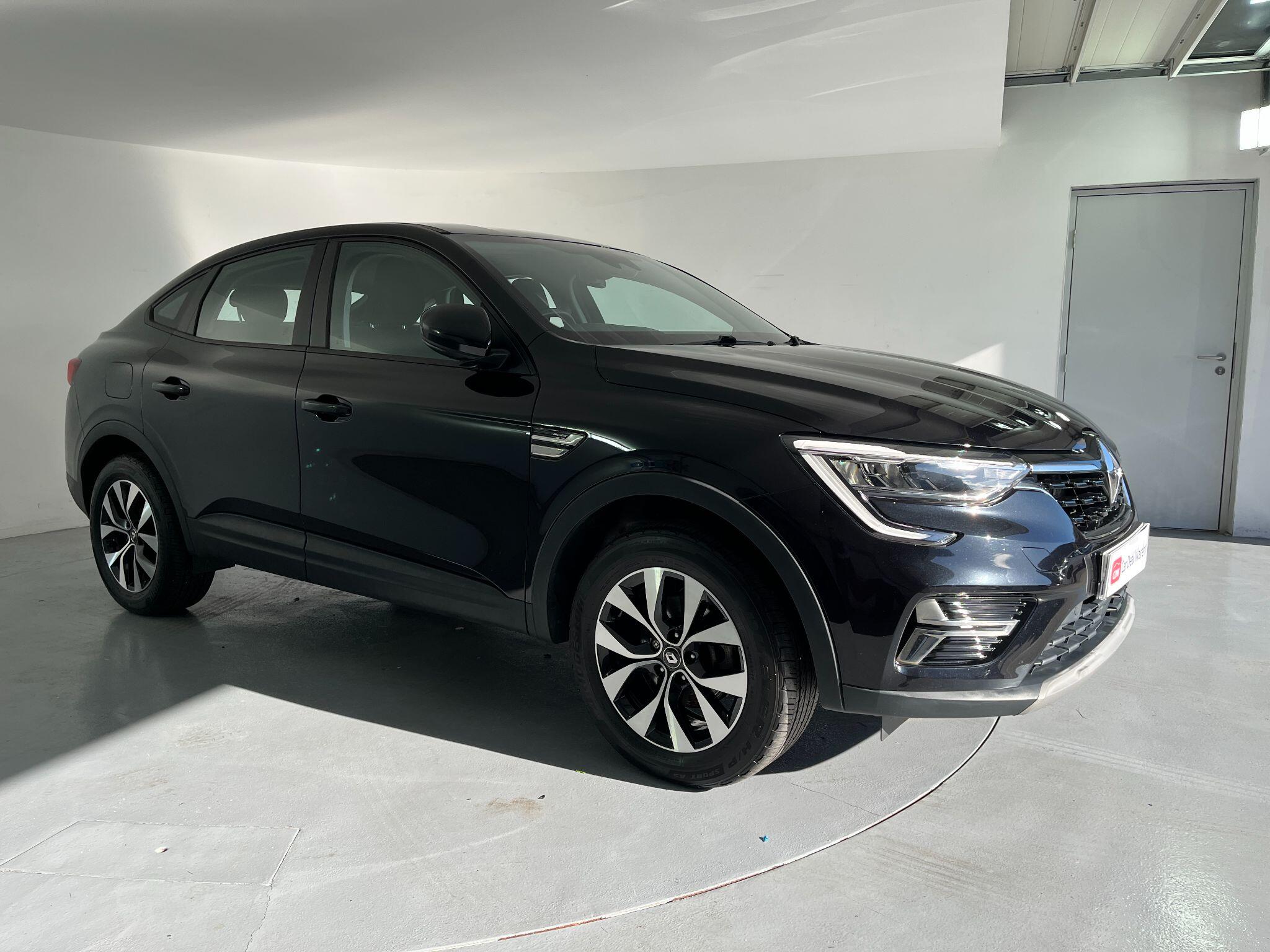 Main listing image - Renault Arkana