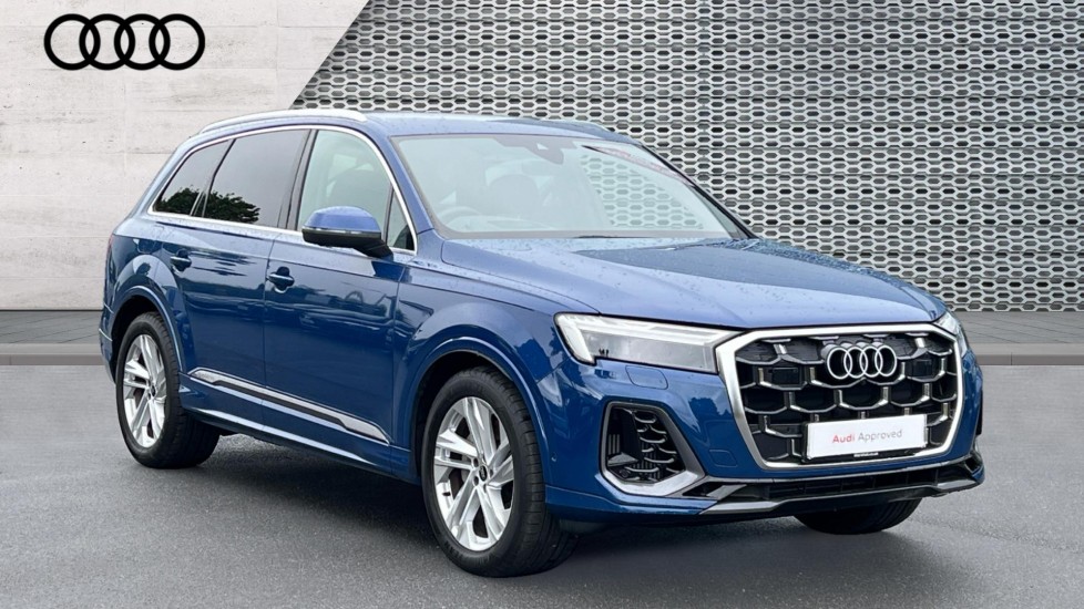 Main listing image - Audi Q7