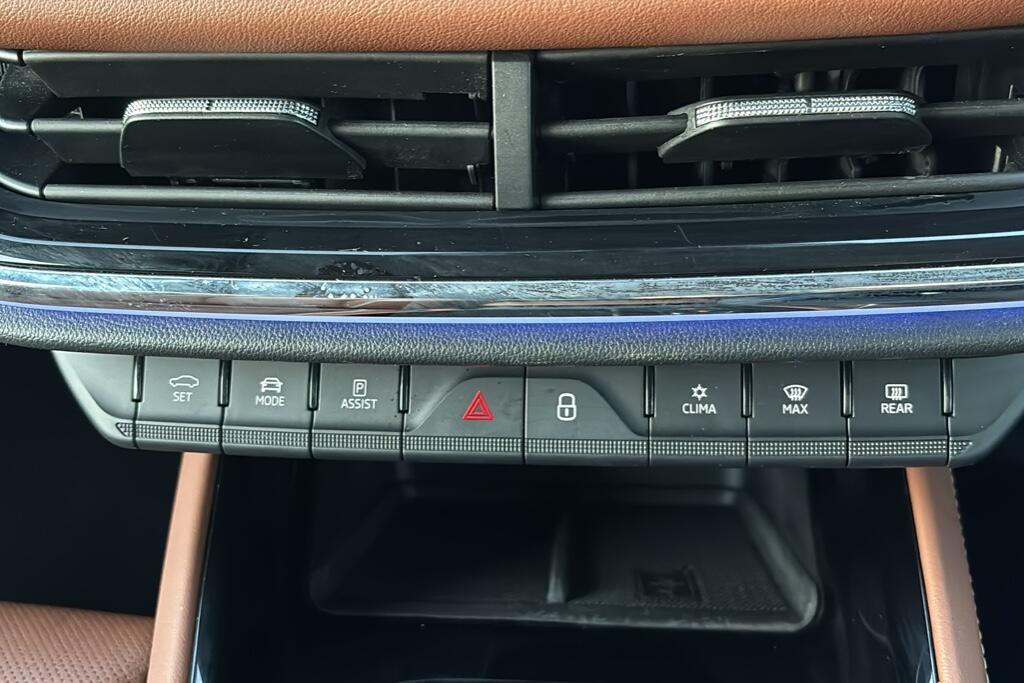 Main listing image - Skoda Enyaq