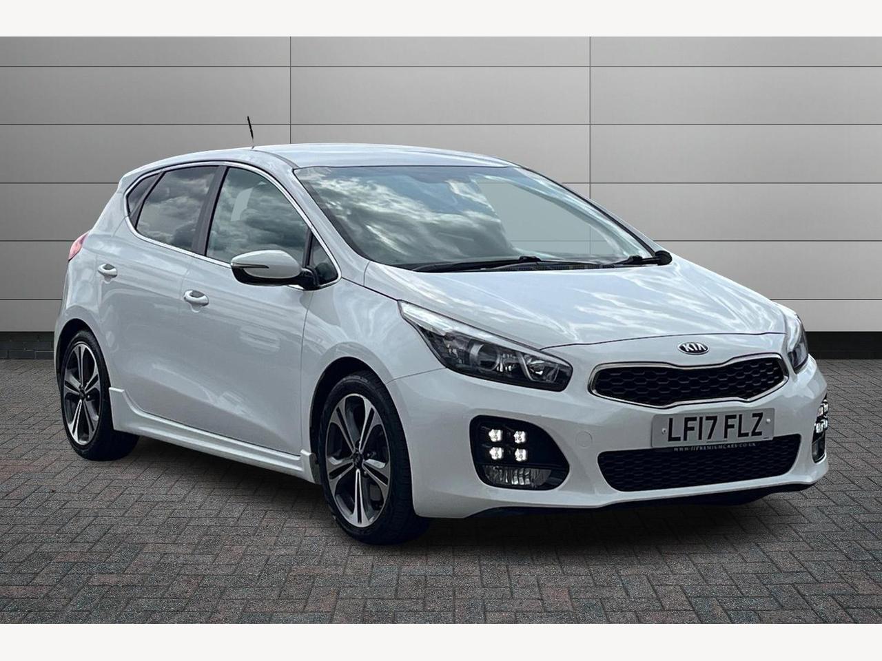 Main listing image - Kia Ceed