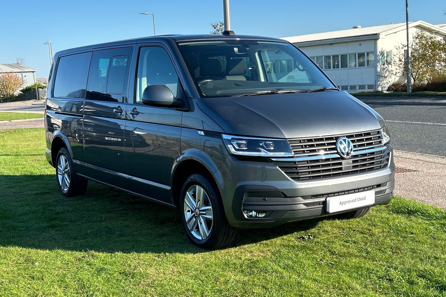 Main listing image - Volkswagen Transporter