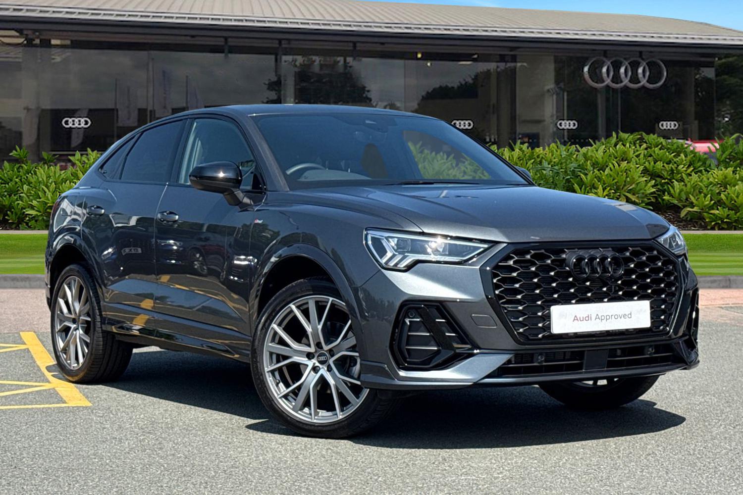 Main listing image - Audi Q3