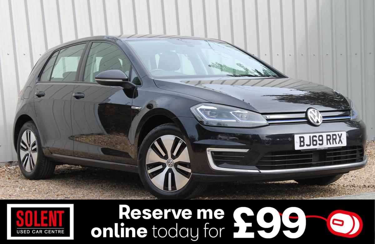 Main listing image - Volkswagen Golf