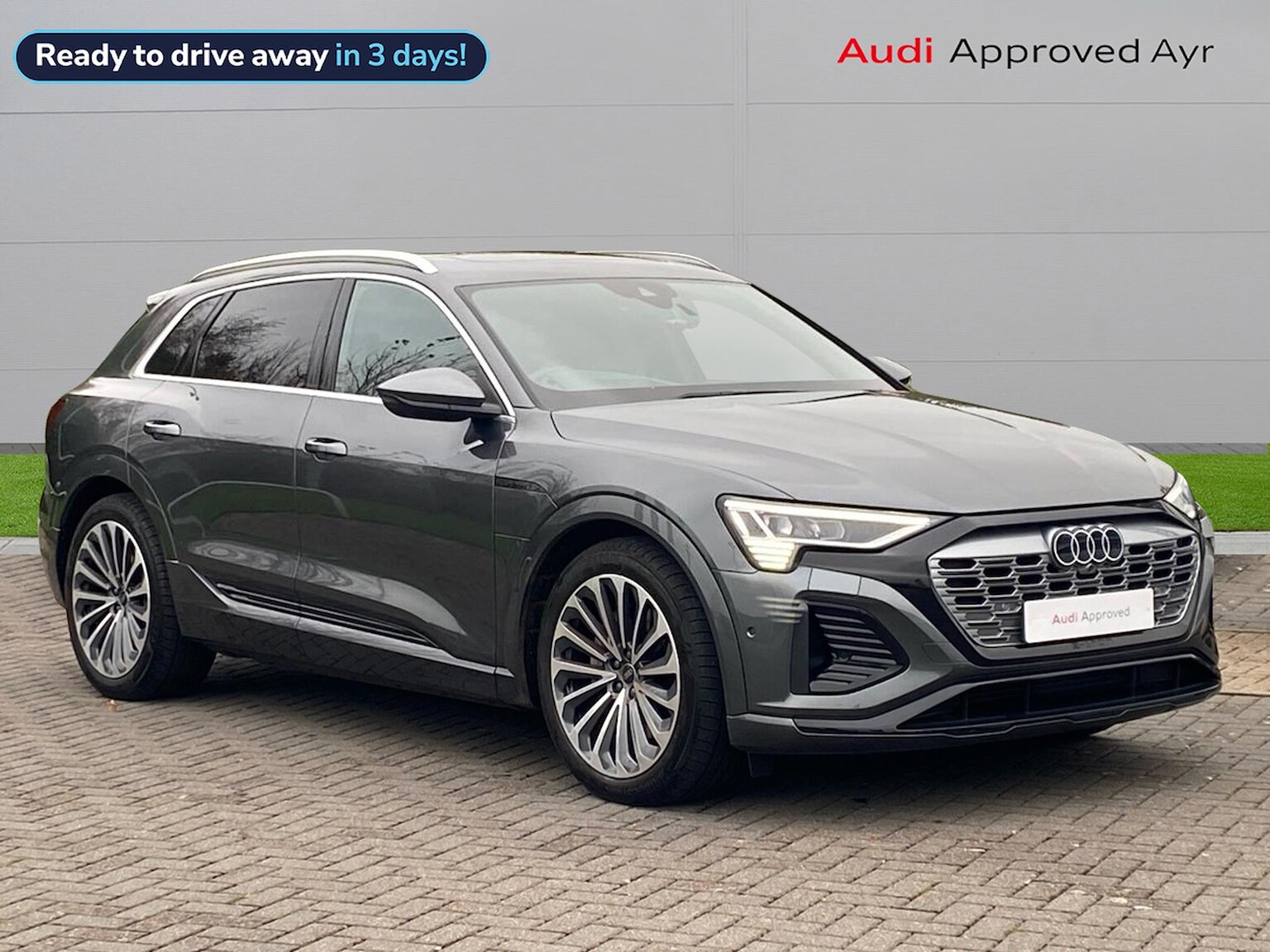 Main listing image - Audi Q8 e-tron