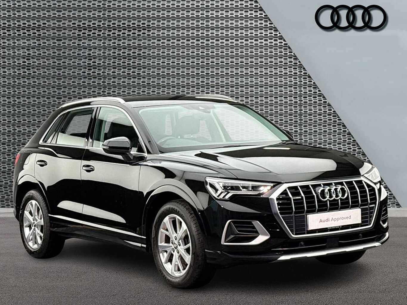 Main listing image - Audi Q3