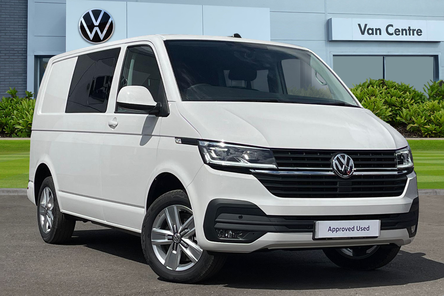 Main listing image - Volkswagen Transporter