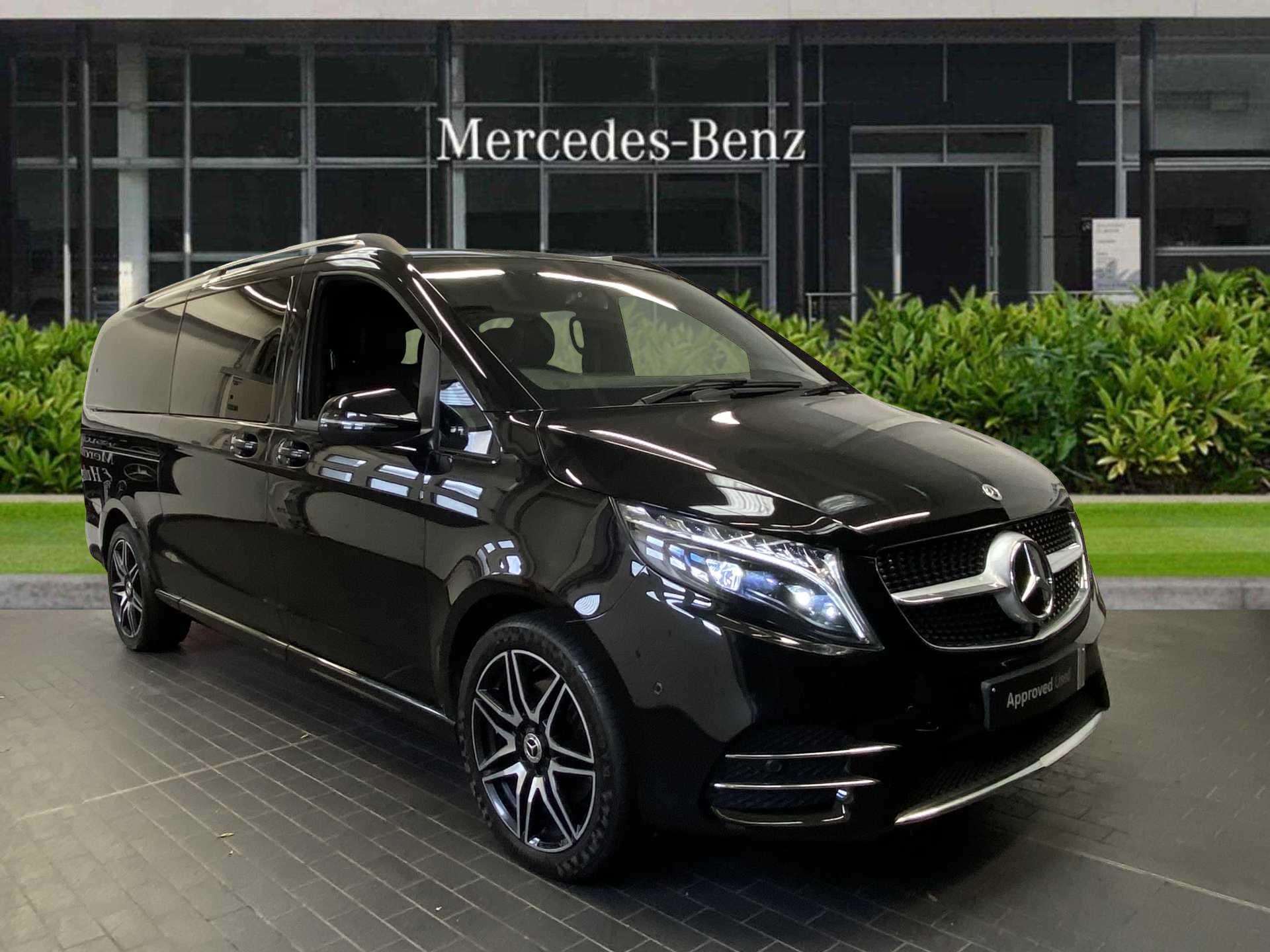 Main listing image - Mercedes-Benz V-Class