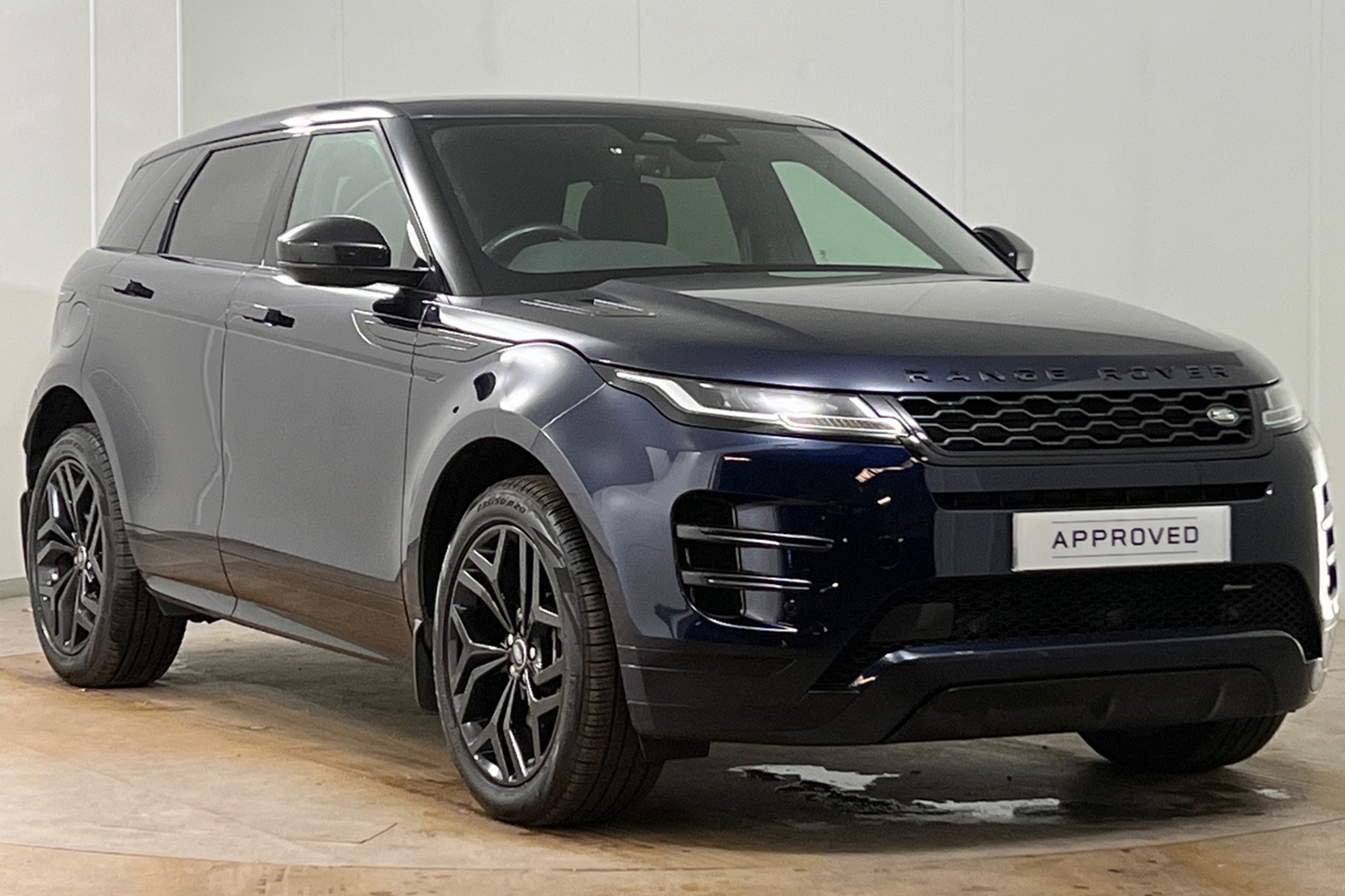 Main listing image - Land Rover Range Rover Evoque