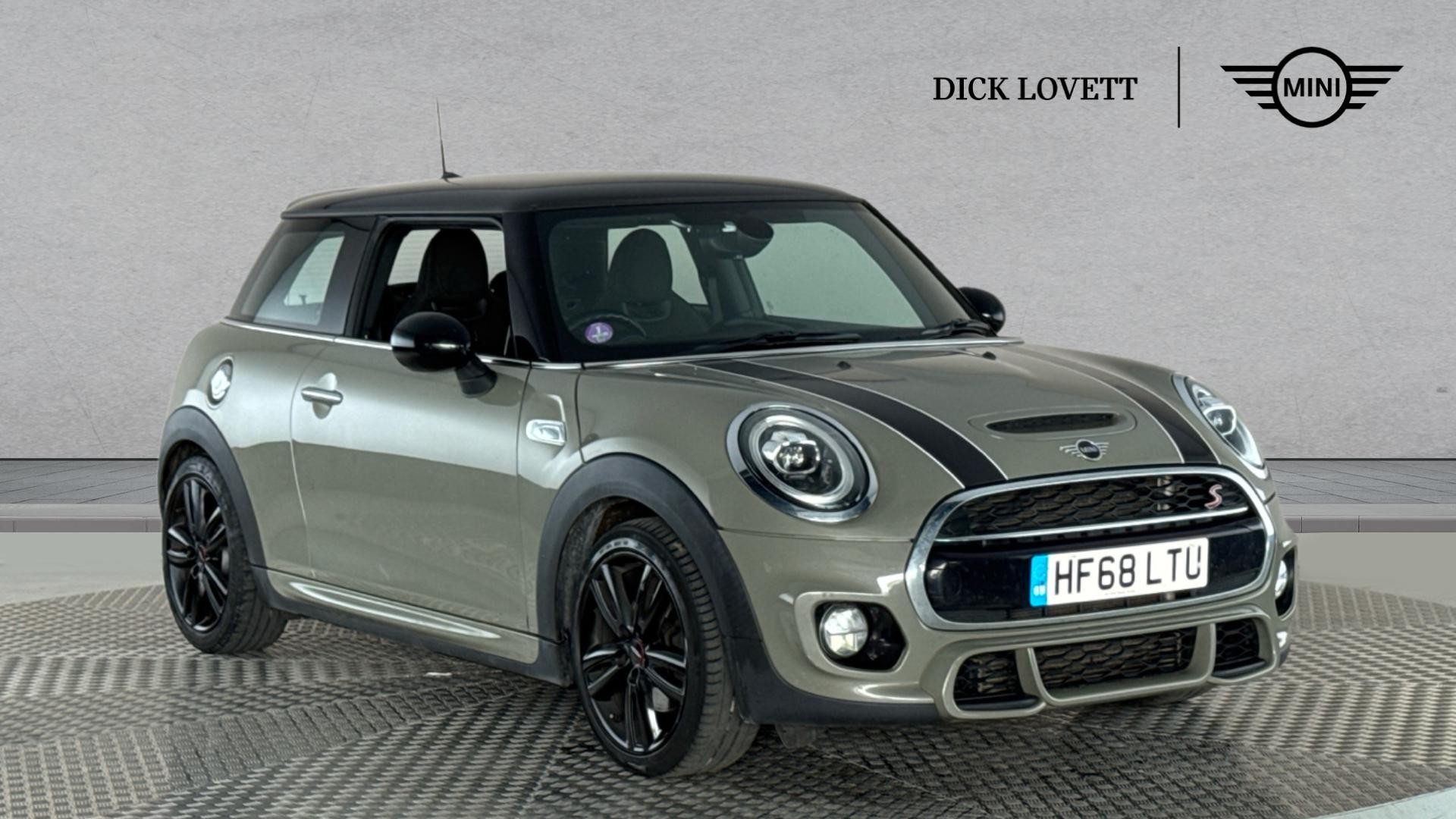 Main listing image - MINI Hatchback