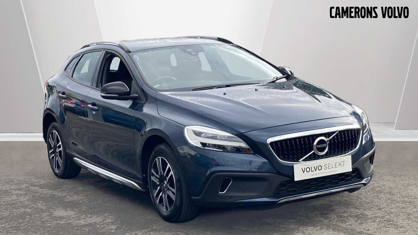 Main listing image - Volvo V40 Cross Country