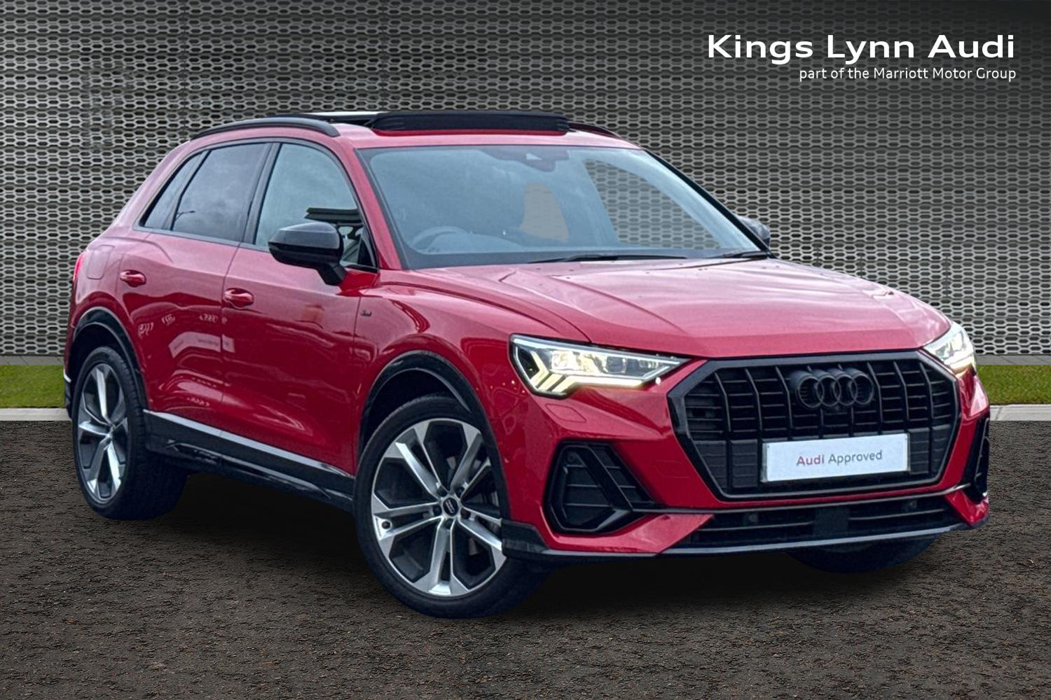 Main listing image - Audi Q3