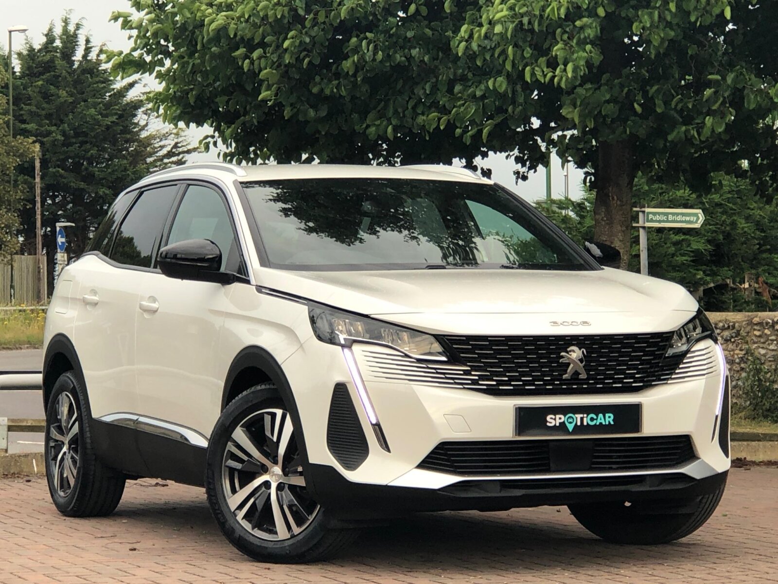Main listing image - Peugeot 3008