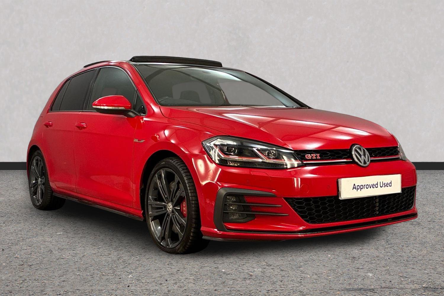 Main listing image - Volkswagen Golf