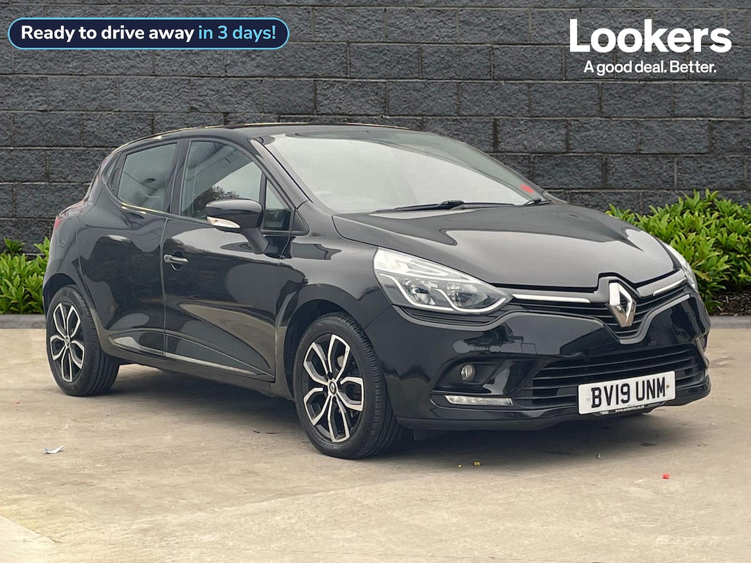 Main listing image - Renault Clio