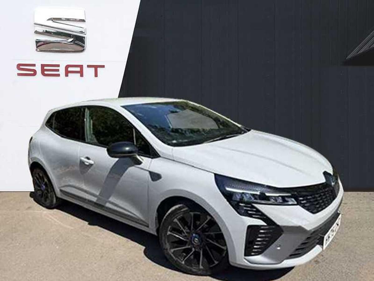 Main listing image - Renault Clio