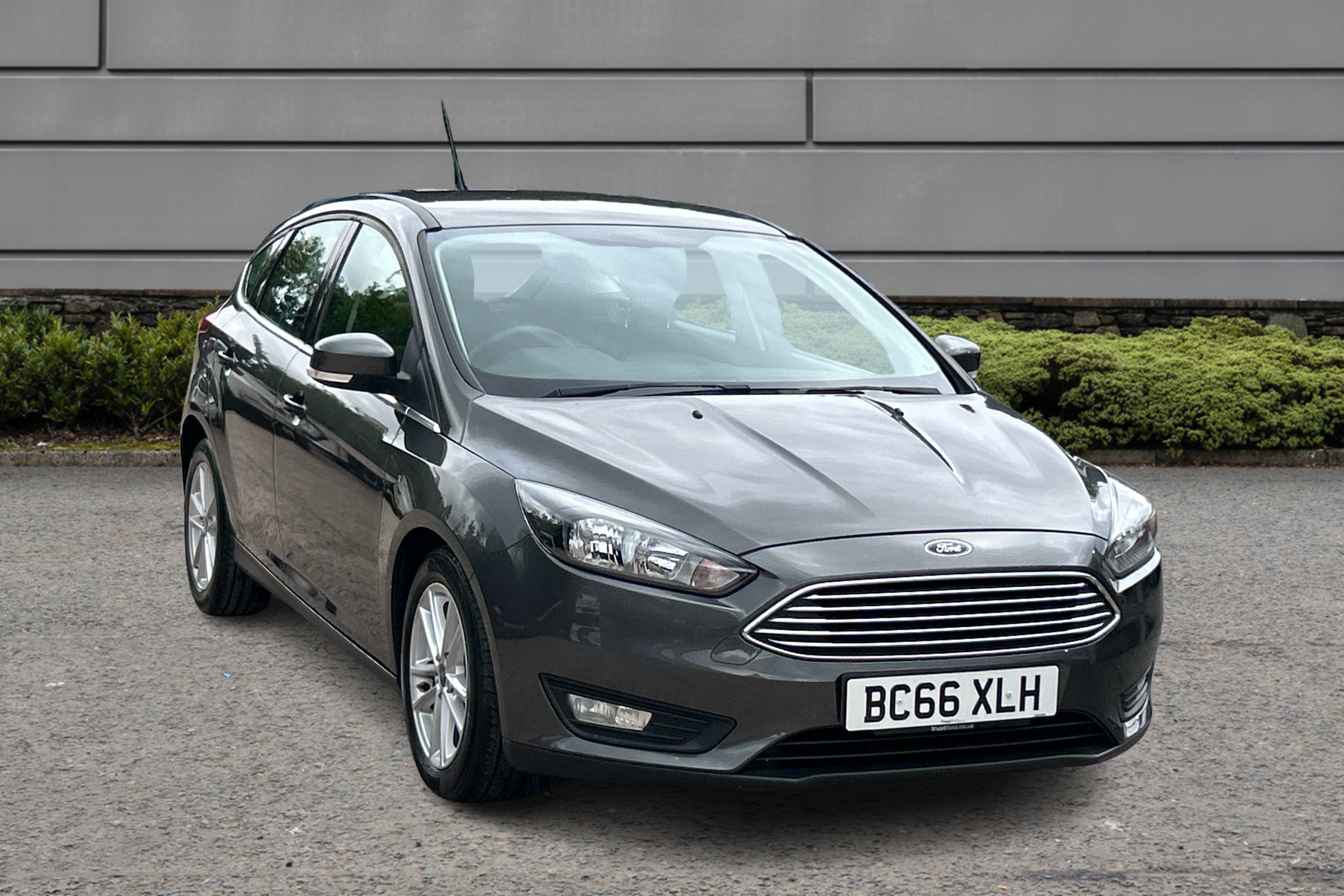 Main listing image - Ford Focus